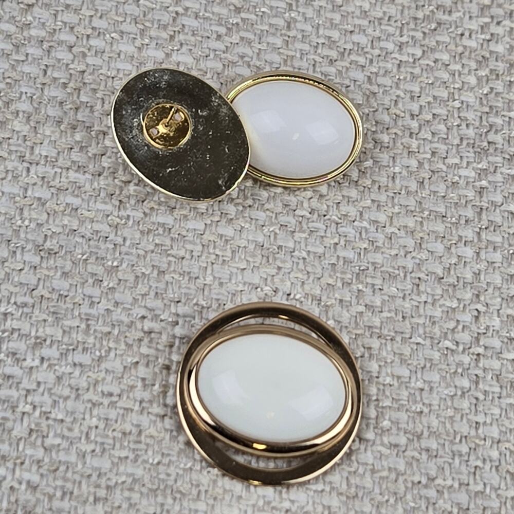 Vintage Avon "Accent-in-White" Lapel Pin ~ White Vintage Brooch